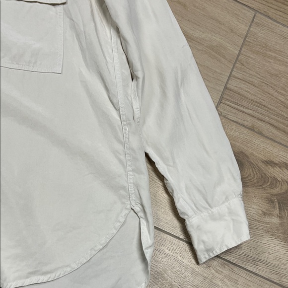 Aritzia Cream Button-Up Shirt - Picture 3 of 6
